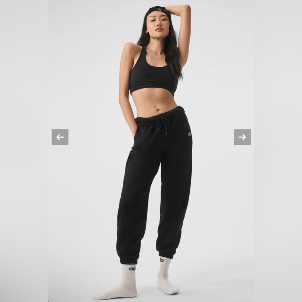 Alo Yoga Black Accolade Sweat Pants size M